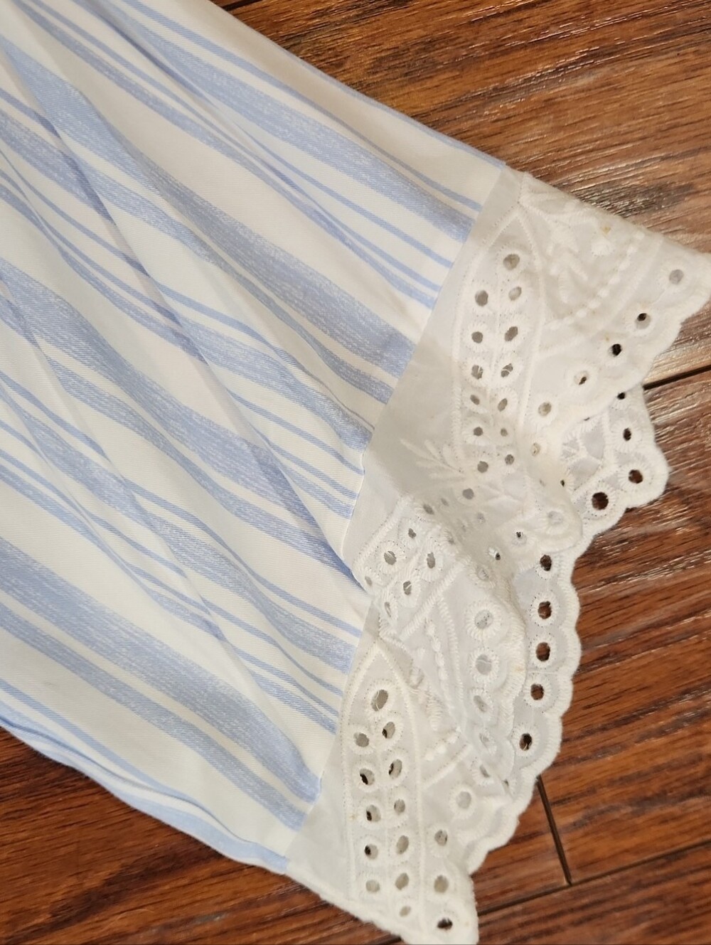 In Bloom Blue & White Lace Trim Robe - Picture 2 of 5